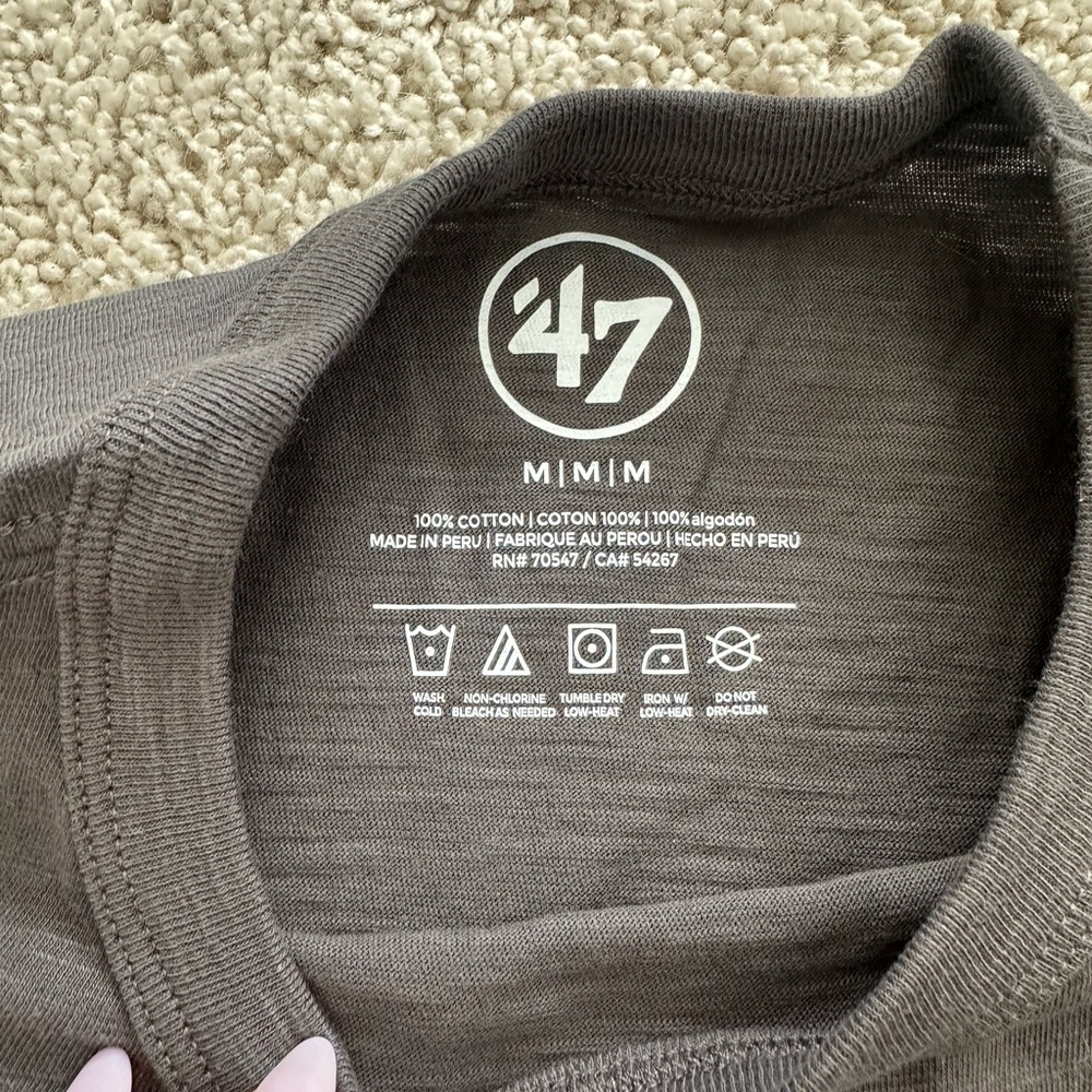 47 Men's Gray Duke T-Shirt Medium NWT - Picture 2 of 4